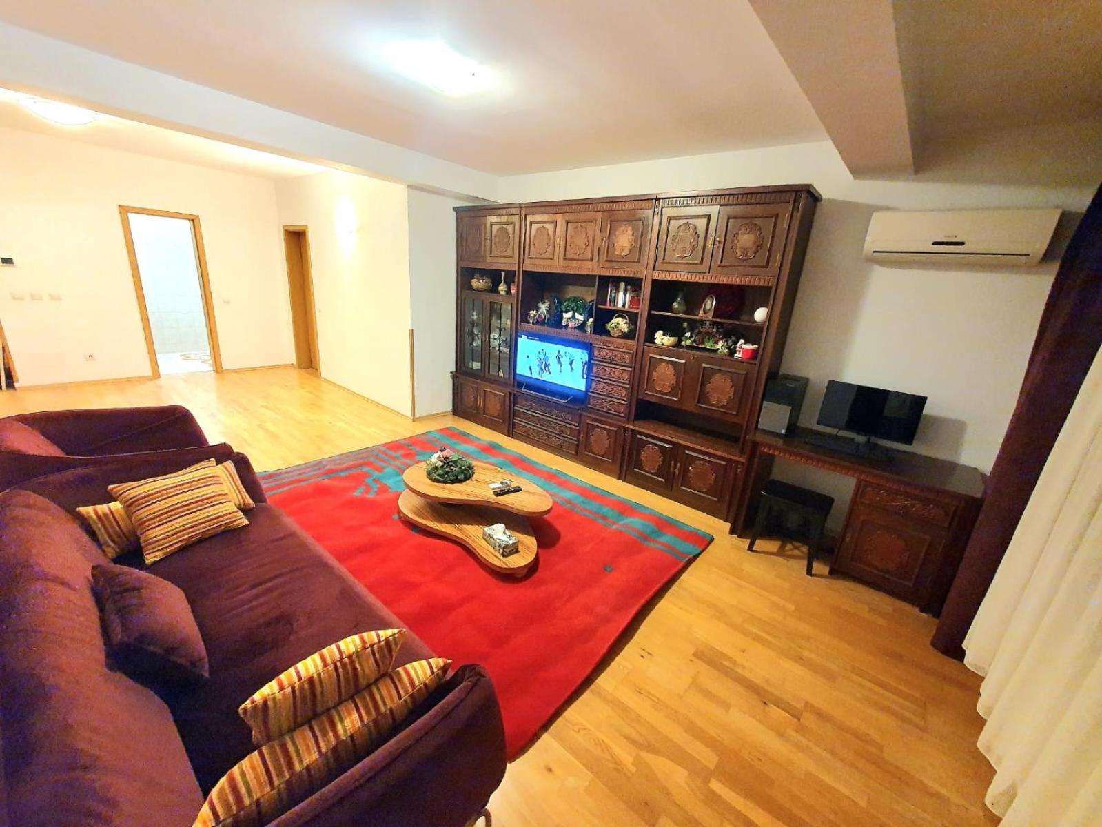 Centru Unirii Luxury Vip Apartament 2 Camere 98 Mp ! Parcare Subterana Privata Incalzita Iarna Si Climatizata Vara Doar Cu Rezervare In Limita Locurilor Disponibile ! Proprietate In Regim Hoteliep - Nu Are Bucatarie ! Bucharest Exterior photo